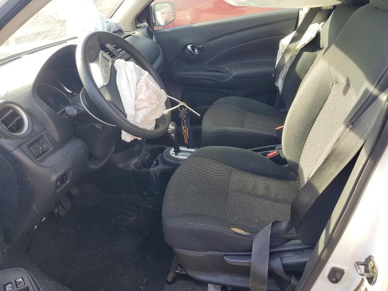 2019 NISSAN VERSA SV 7