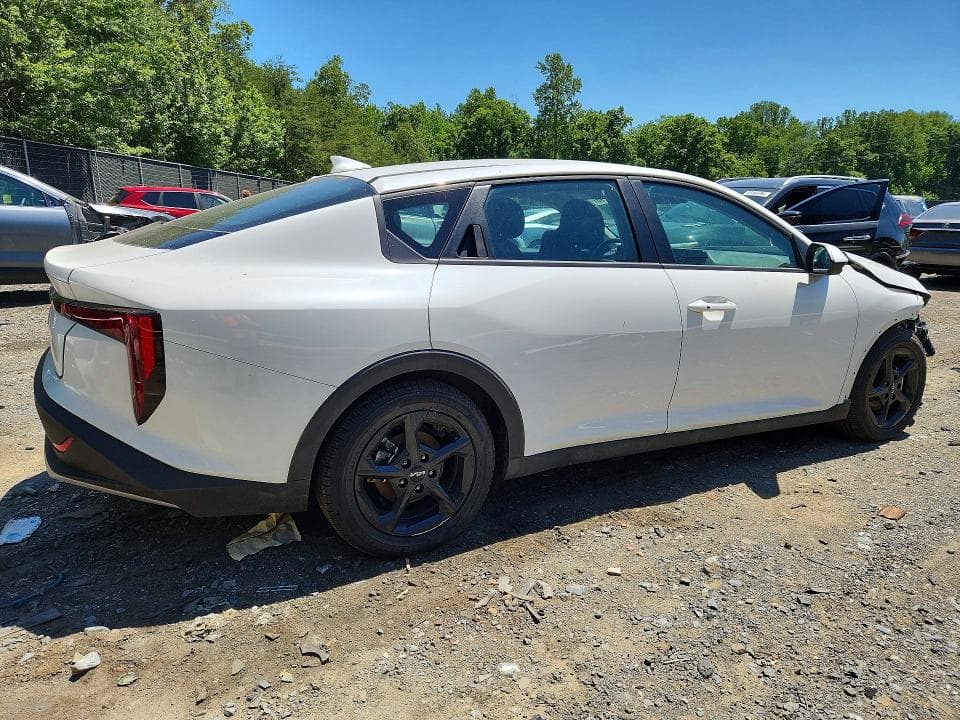 2025 KIA K4 LXS LXS 3