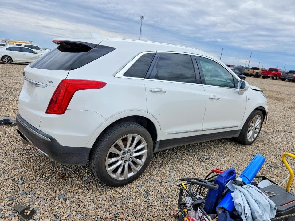 2017 CADILLAC XT5 PLATINUM 3