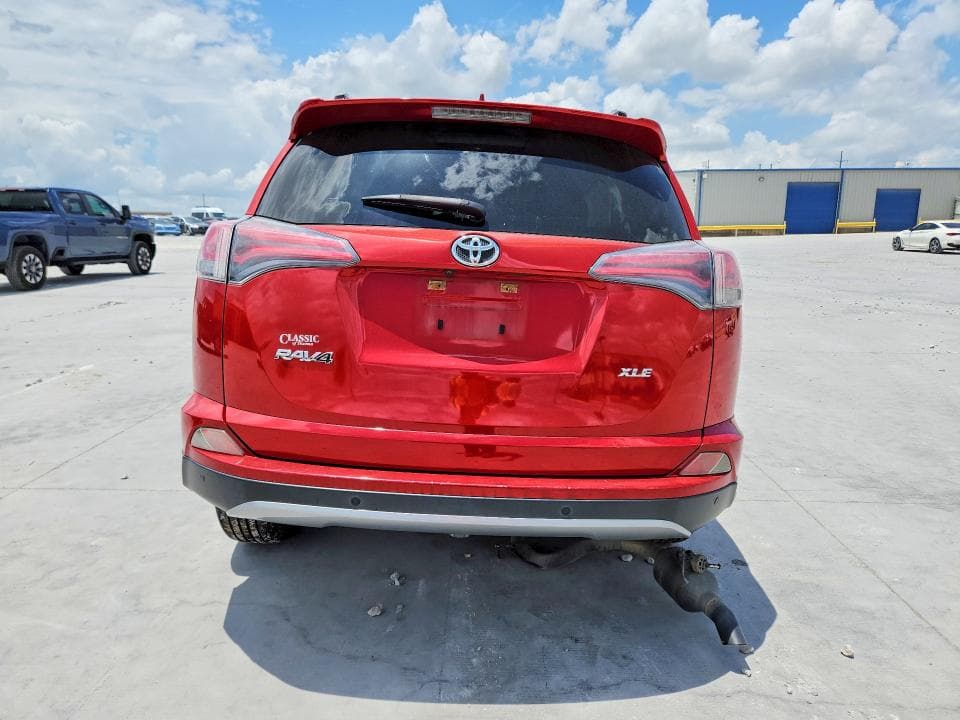 2017 TOYOTA RAV4 XLE XLE 6