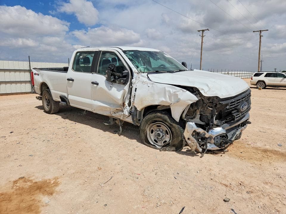 2025 FORD F250 SUPER DUTY 4