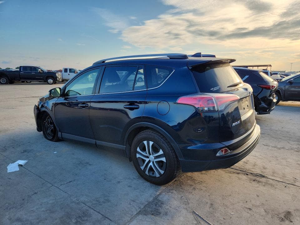 2018 TOYOTA RAV4 LE 2