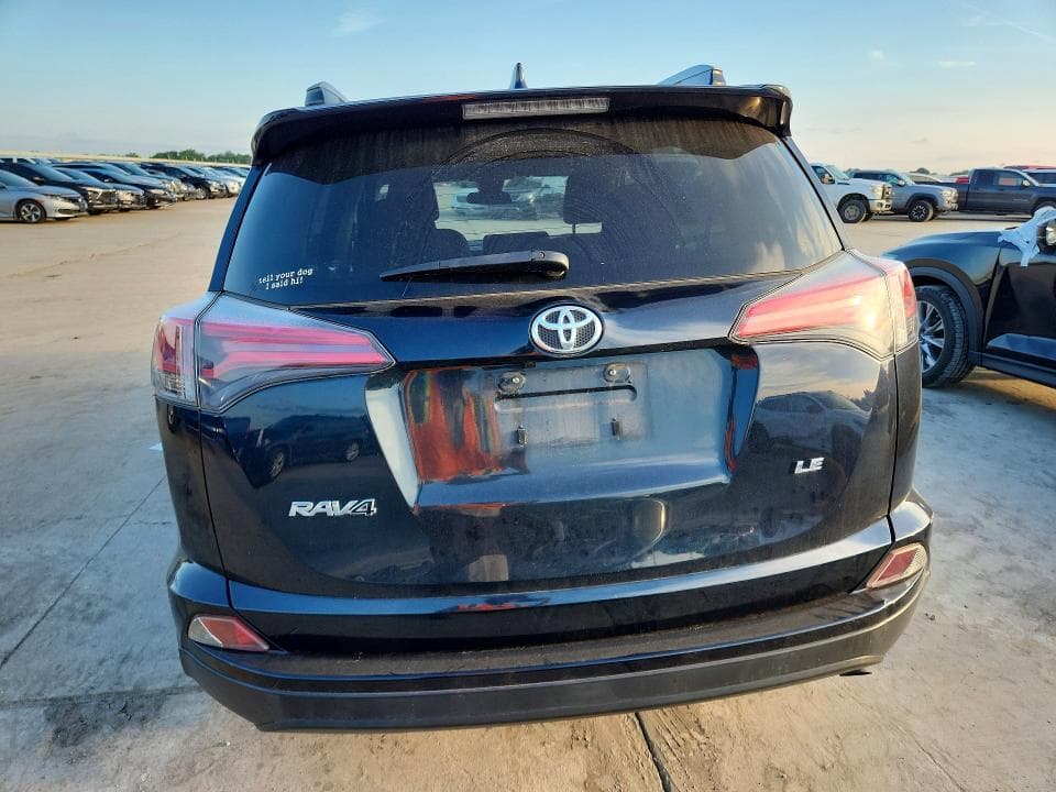 2018 TOYOTA RAV4 LE 6