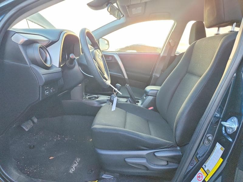 2018 TOYOTA RAV4 LE 7