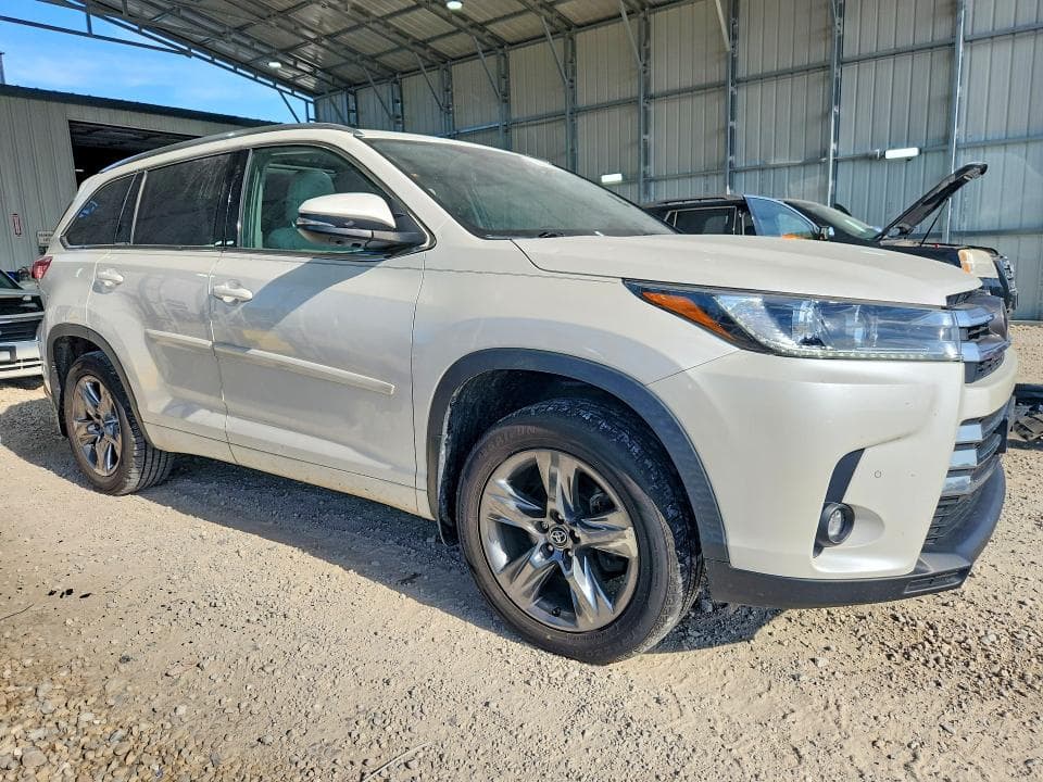 2019 TOYOTA HIGHLANDER LIMITED PLATINUM LIMITED PLATINUM 4