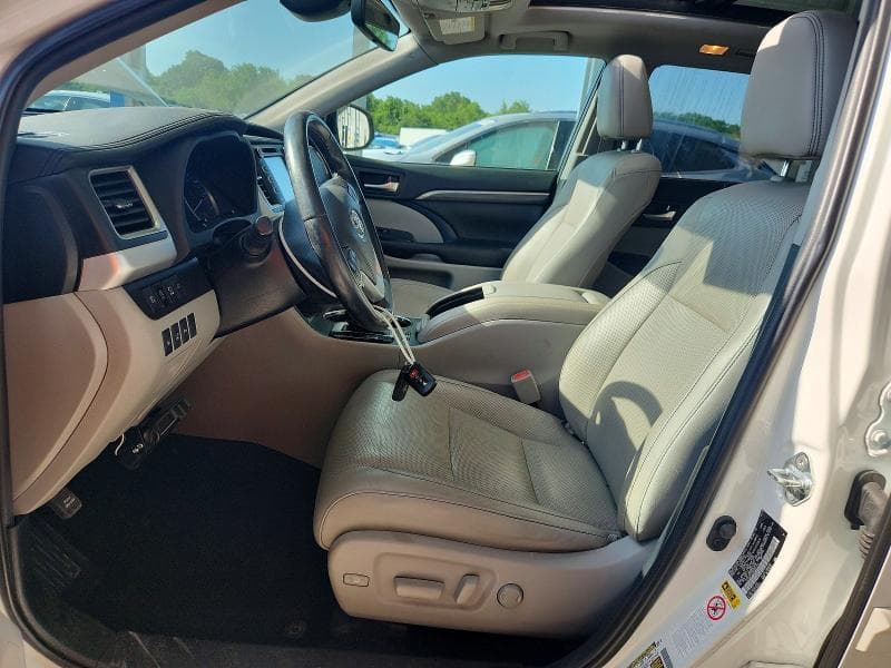 2019 TOYOTA HIGHLANDER LIMITED PLATINUM LIMITED PLATINUM 7
