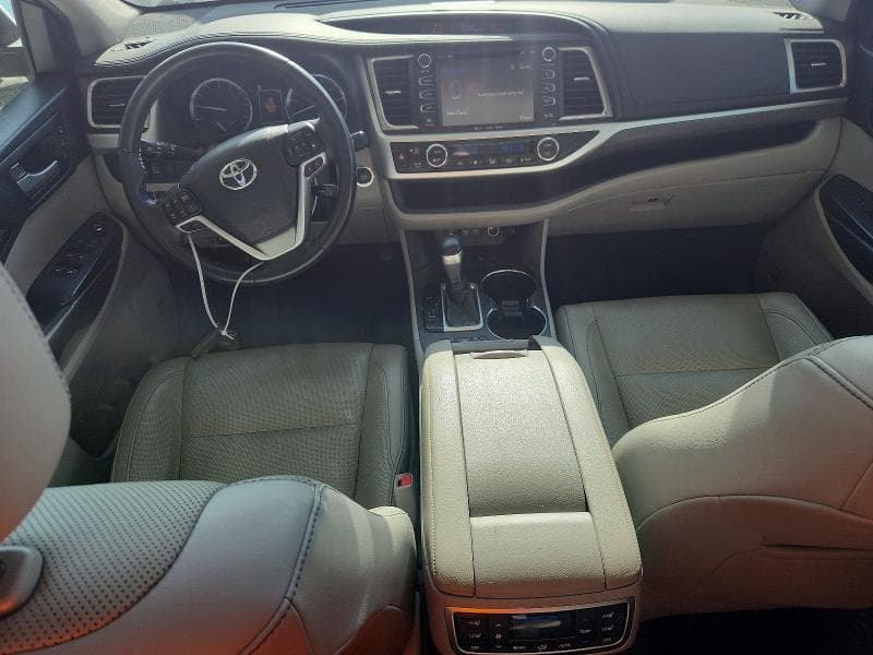 2019 TOYOTA HIGHLANDER LIMITED PLATINUM LIMITED PLATINUM 8