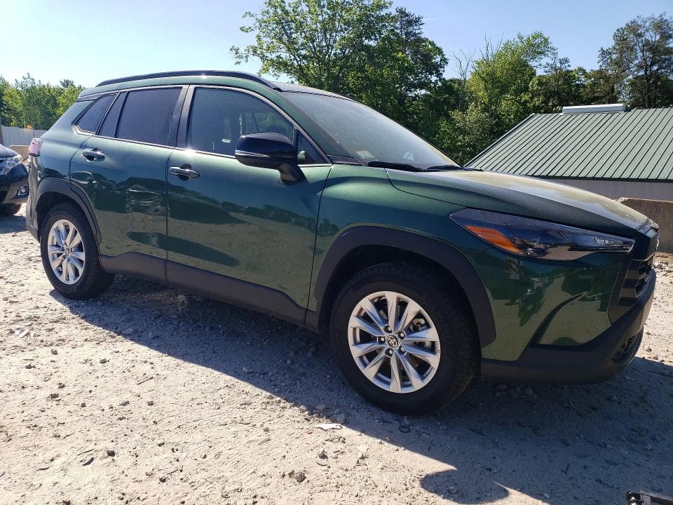 2026 TOYOTA COROLLA CROSS LE LE 4
