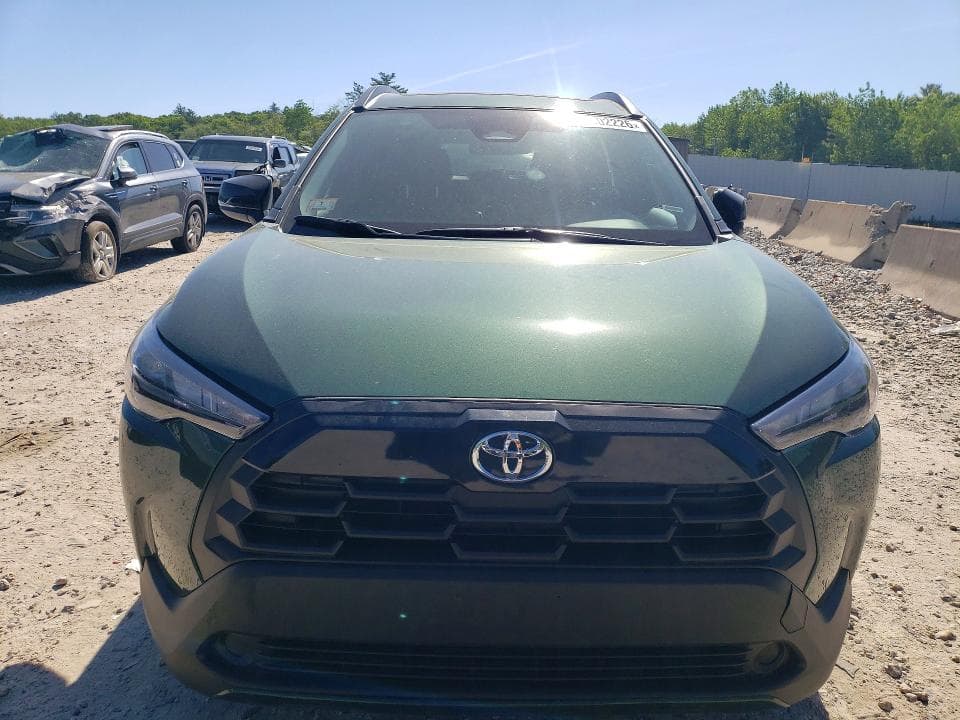 2026 TOYOTA COROLLA CROSS LE LE 5