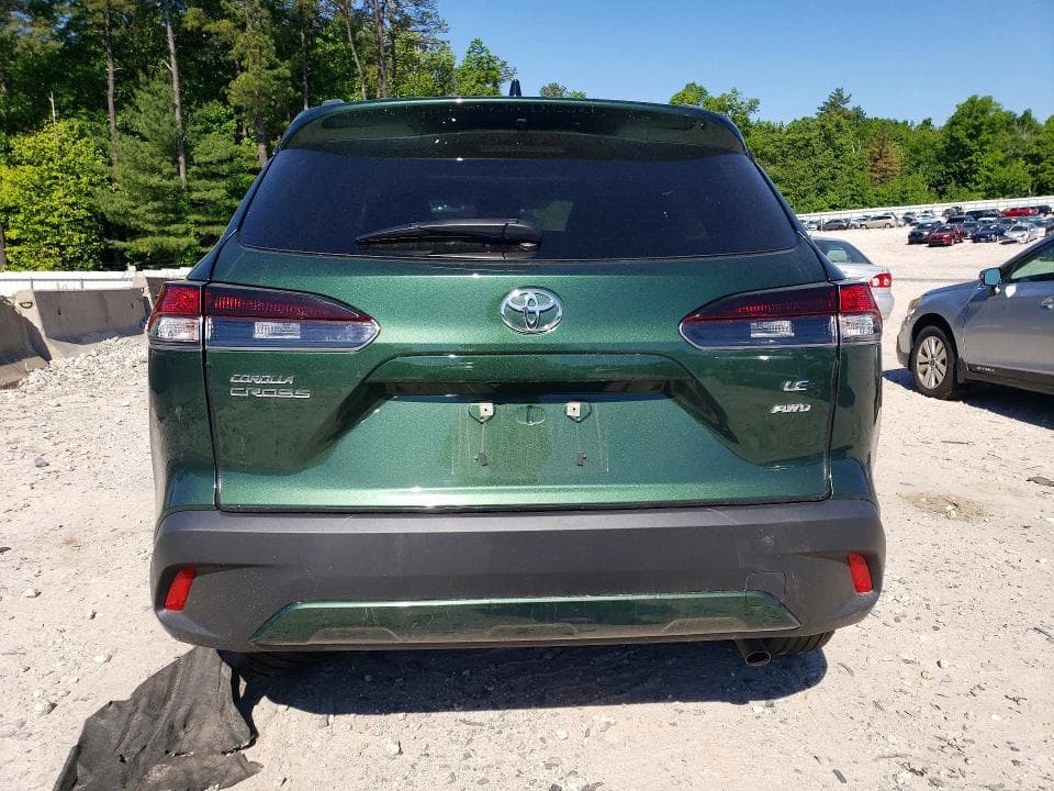 2026 TOYOTA COROLLA CROSS LE LE 6