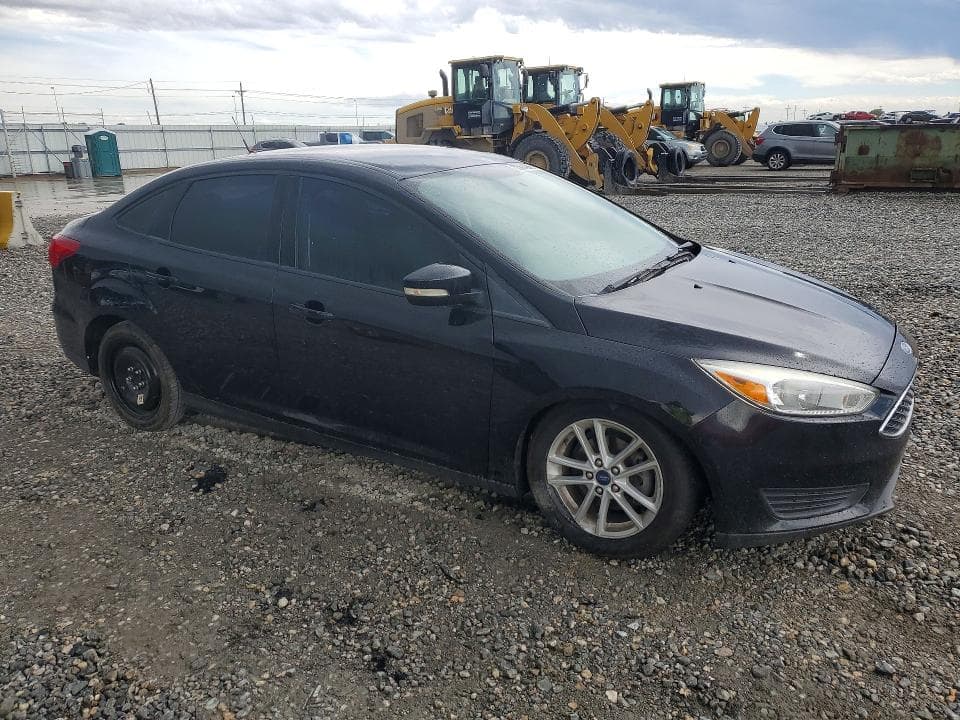 2017 FORD FOCUS SE 4