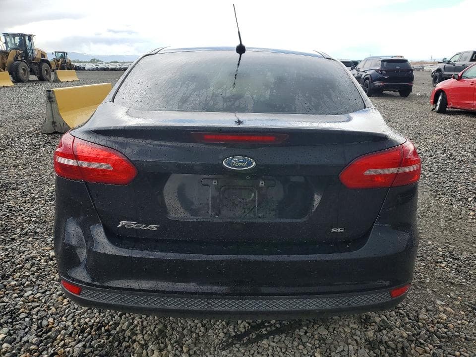 2017 FORD FOCUS SE 6