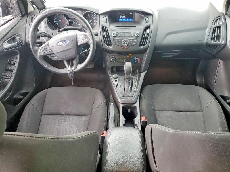 2017 FORD FOCUS SE 8