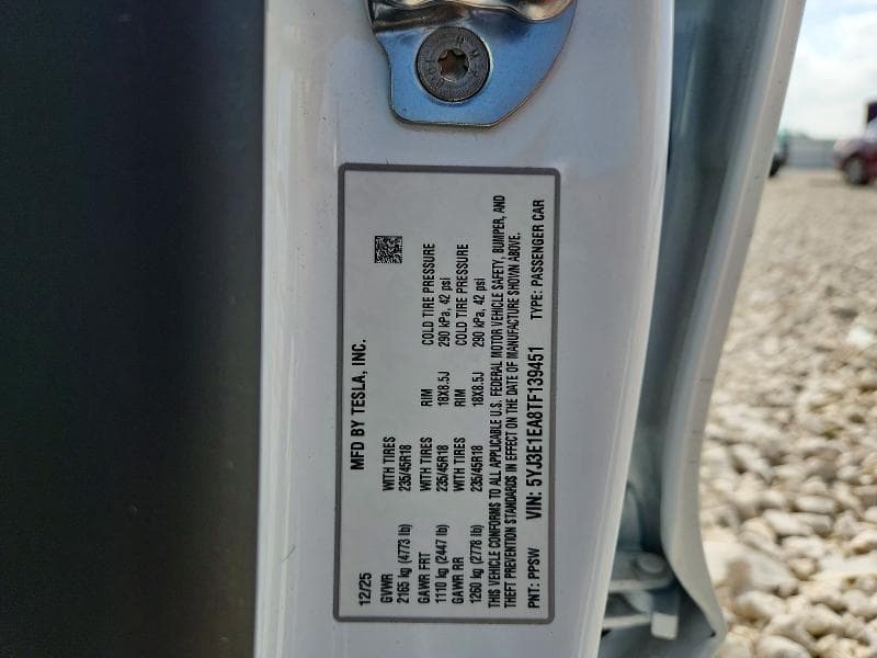 2026 TESLA MODEL 3 12