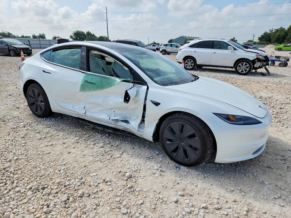 2026 TESLA MODEL 3 4