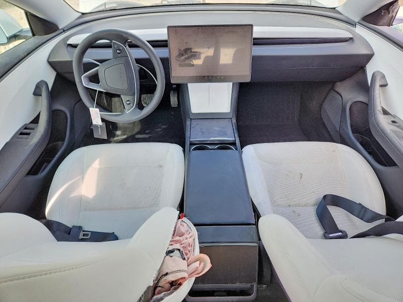 2026 TESLA MODEL 3 8