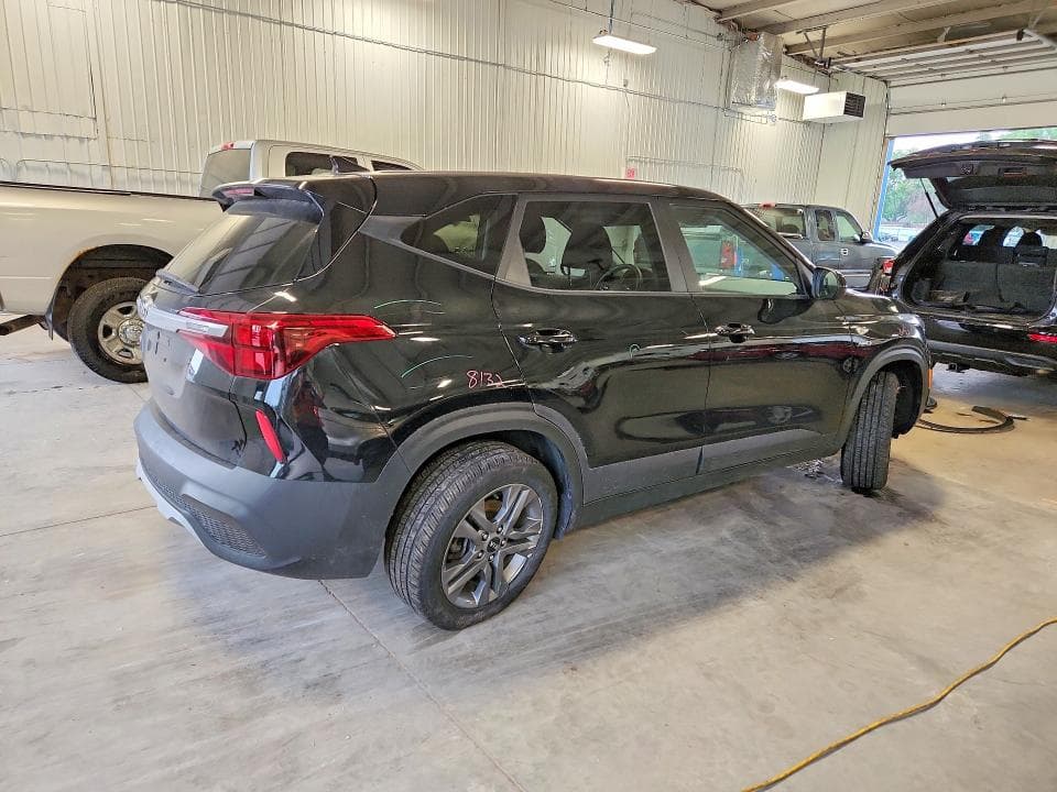 2021 KIA SELTOS LX LX 3