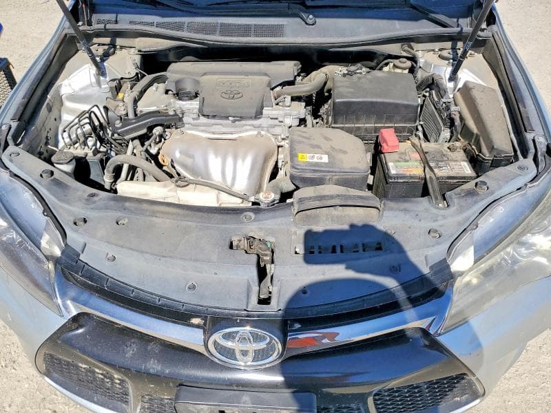 2017 TOYOTA CAMRY SE 11