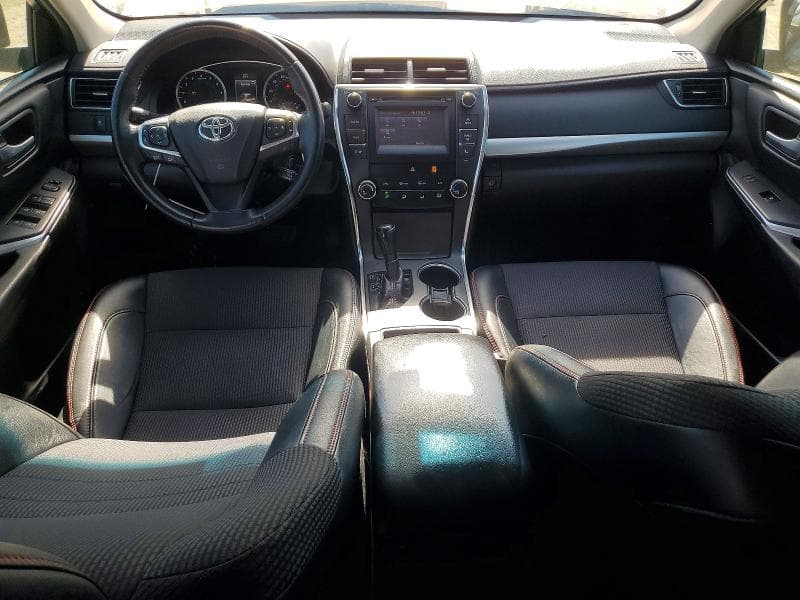 2017 TOYOTA CAMRY SE 8