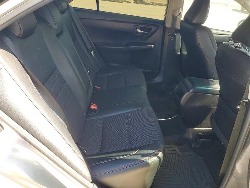 2017 TOYOTA CAMRY SE 10