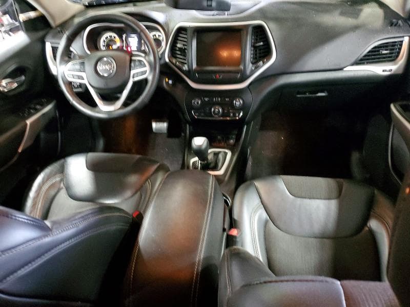 2018 JEEP CHEROKEE LATITUDE PLUS 8