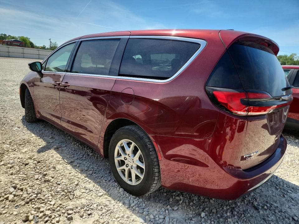 2023 CHRYSLER PACIFICA TOURING L 2