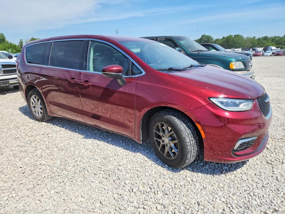 2023 CHRYSLER PACIFICA TOURING L 4