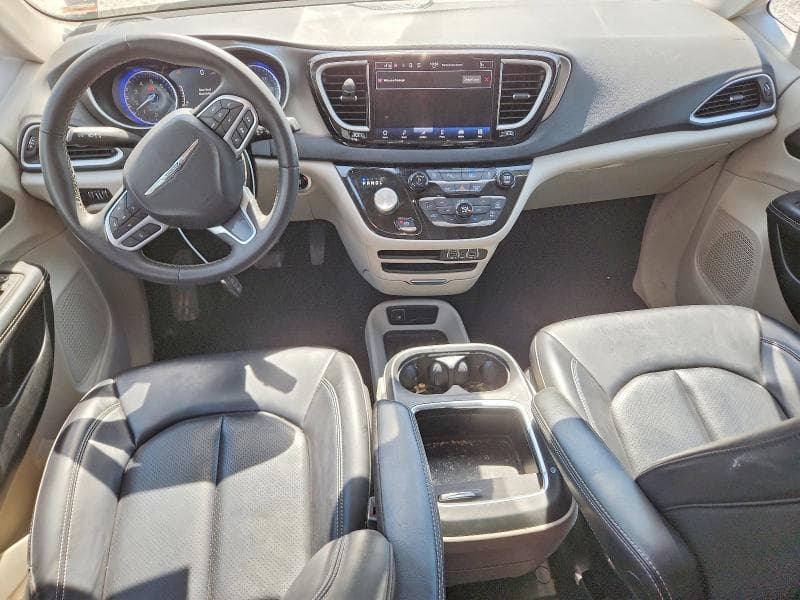 2023 CHRYSLER PACIFICA TOURING L 8