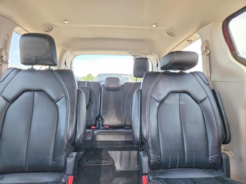 2023 CHRYSLER PACIFICA TOURING L 10
