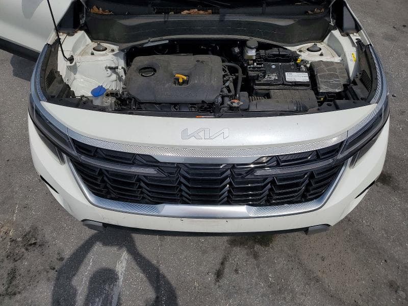2024 KIA SELTOS S 12