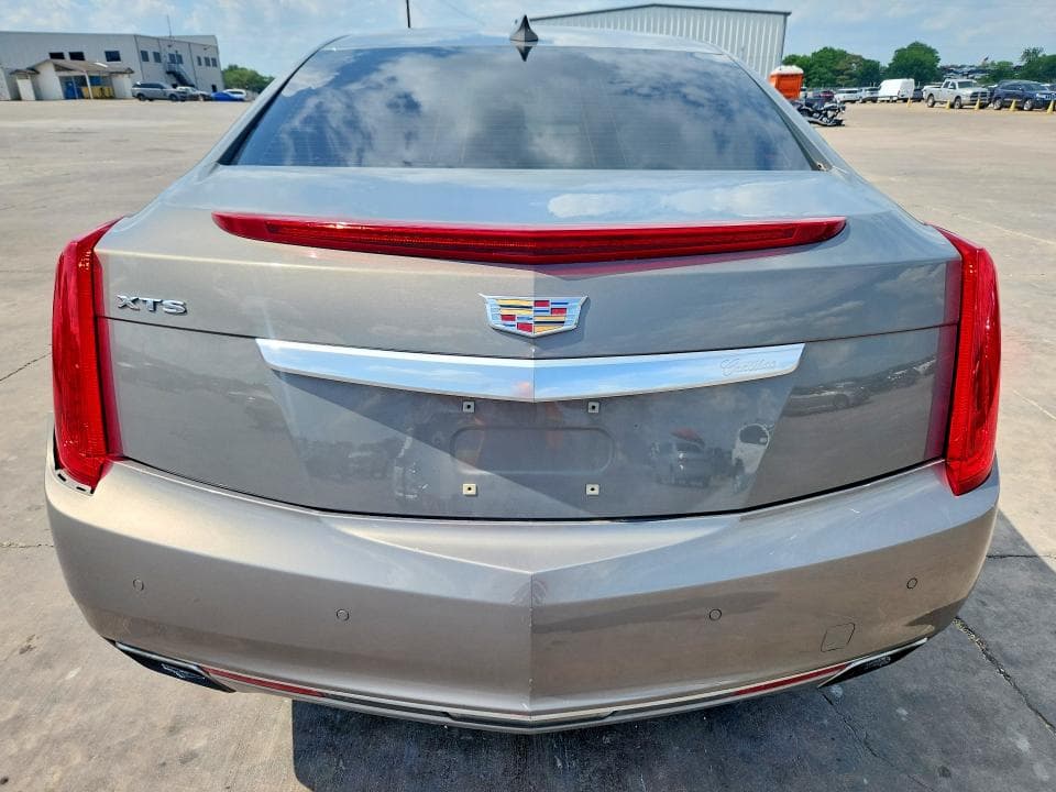 2017 CADILLAC XTS 6
