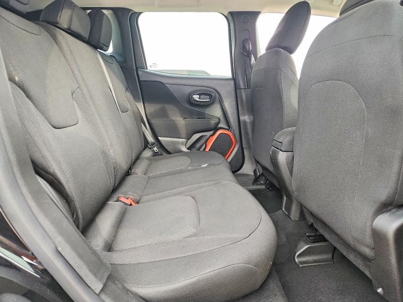 2018 JEEP RENEGADE SPORT 11