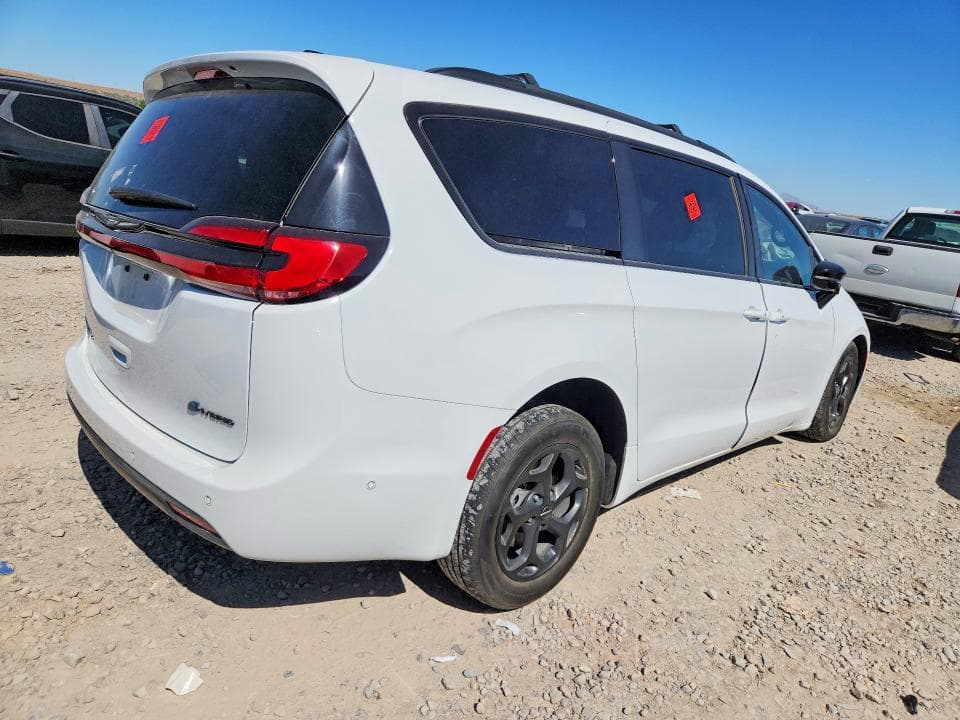 2024 CHRYSLER PACIFICA HYBRID SELECT 3