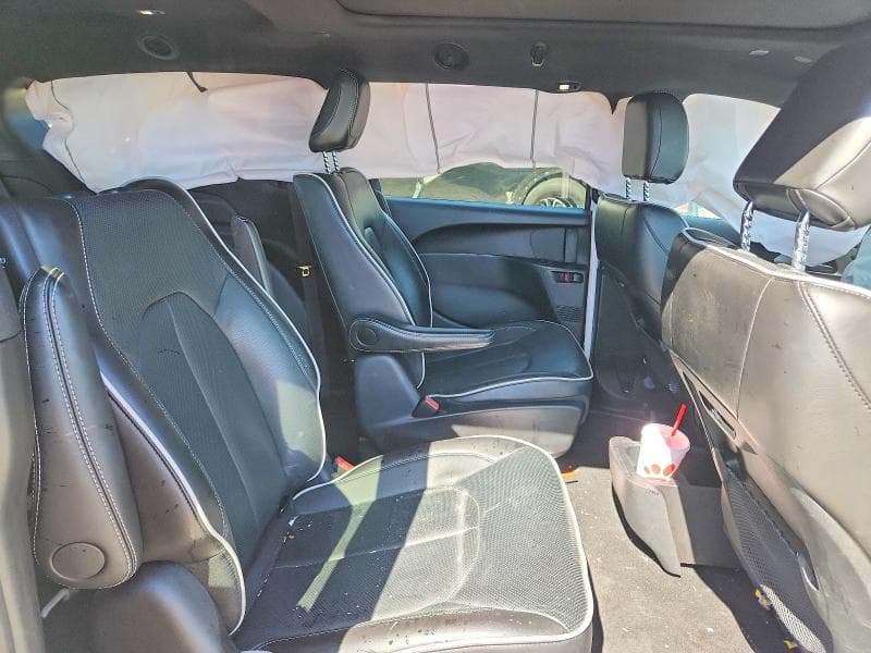 2024 CHRYSLER PACIFICA HYBRID SELECT 10