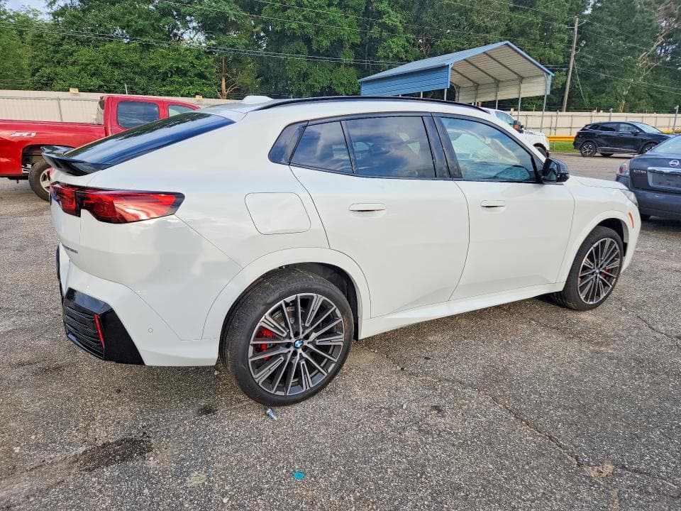 2025 BMW X2 XDRIVE28I 3