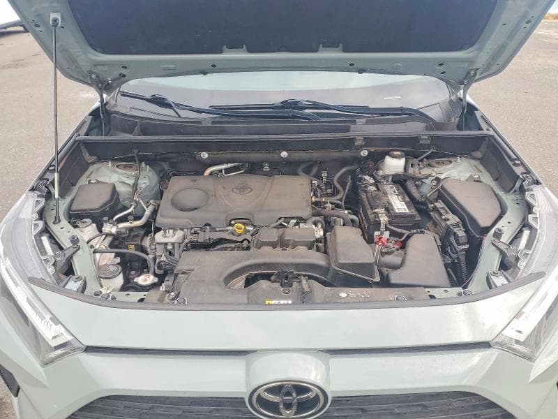 2022 TOYOTA RAV4 XLE XLE 12