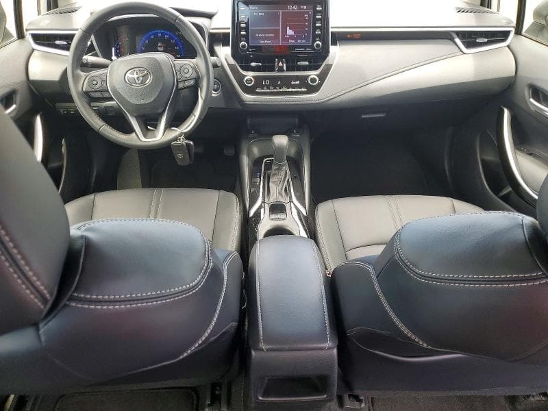 2022 TOYOTA COROLLA XLE XLE 8