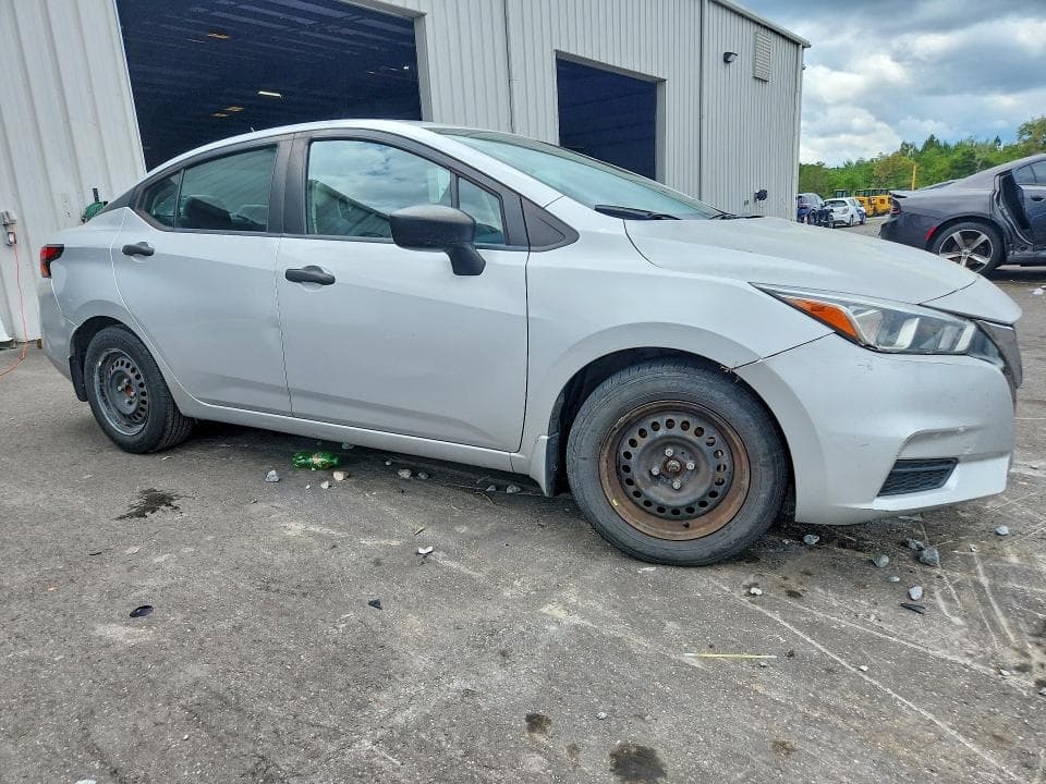 2020 NISSAN VERSA S 4