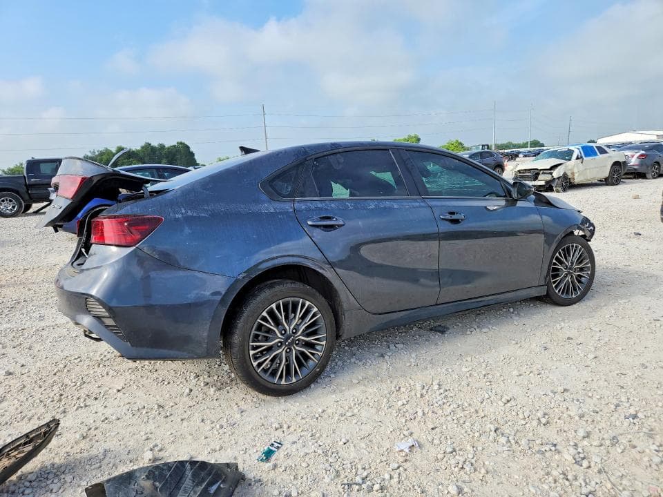 2024 KIA FORTE GT LINE 3