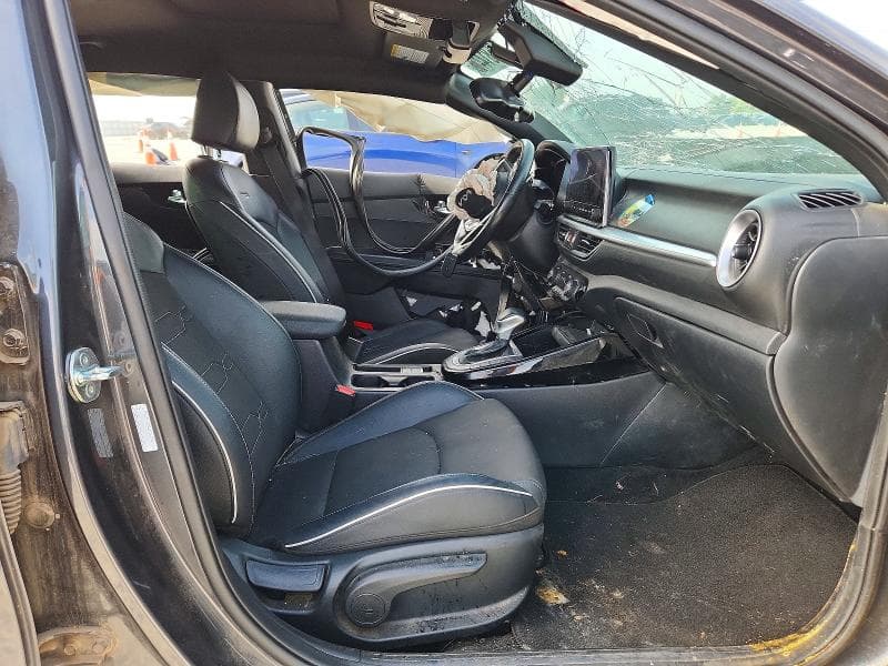 2024 KIA FORTE GT LINE 7