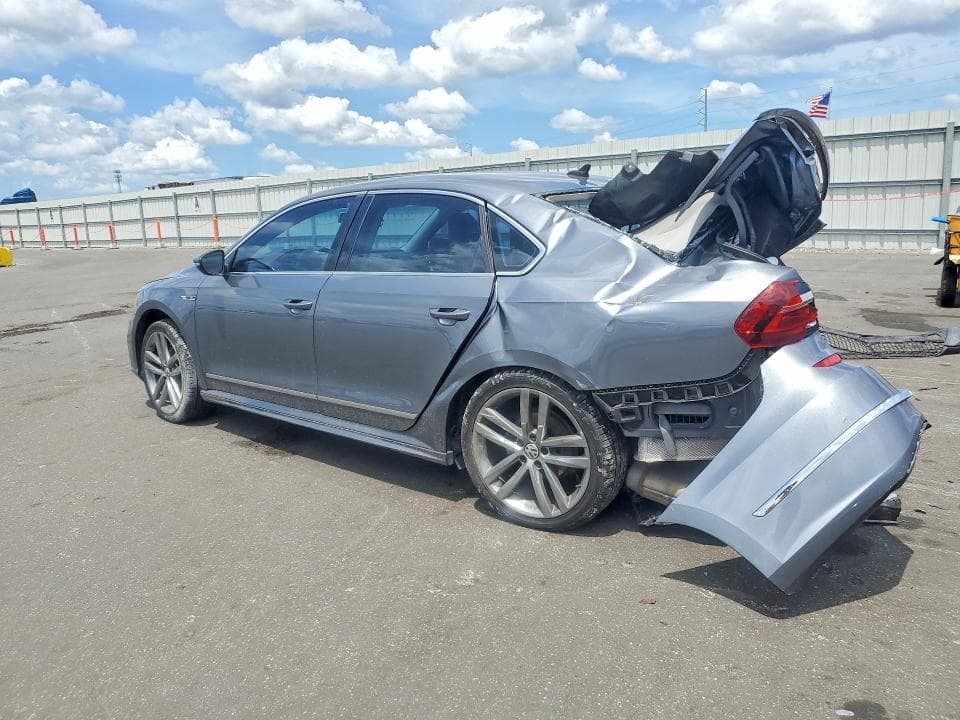 2017 VOLKSWAGEN PASSAT R-LINE 2