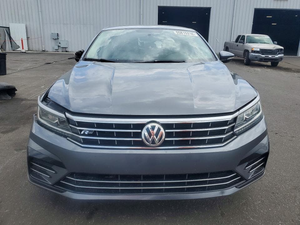 2017 VOLKSWAGEN PASSAT R-LINE 5