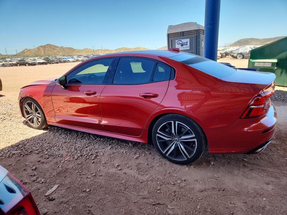 2019 VOLVO S60 T6 R-DESIGN 2