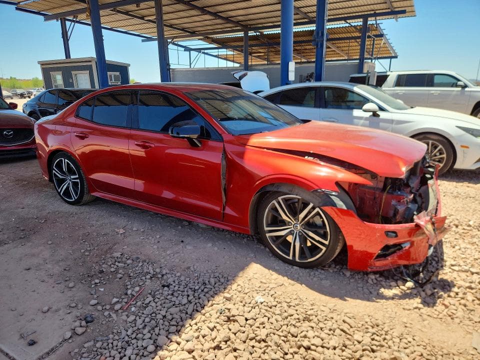 2019 VOLVO S60 T6 R-DESIGN 4