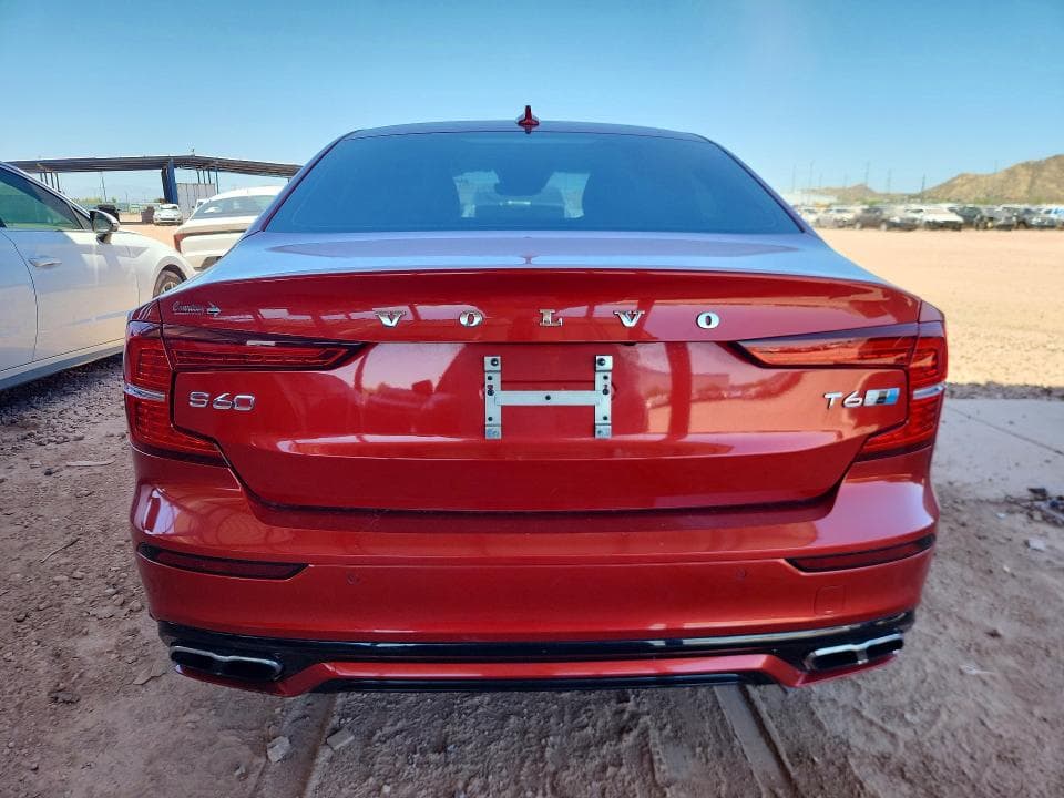 2019 VOLVO S60 T6 R-DESIGN 6