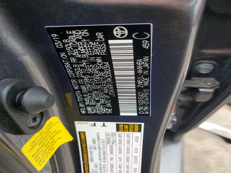 2019 TOYOTA PRIUS LIMITED 12