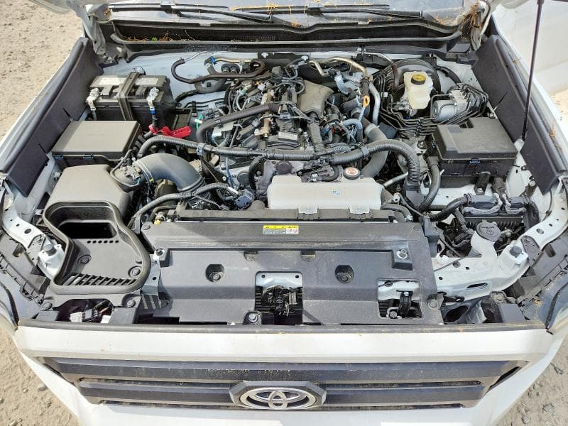2024 TOYOTA TACOMA SR SR 11