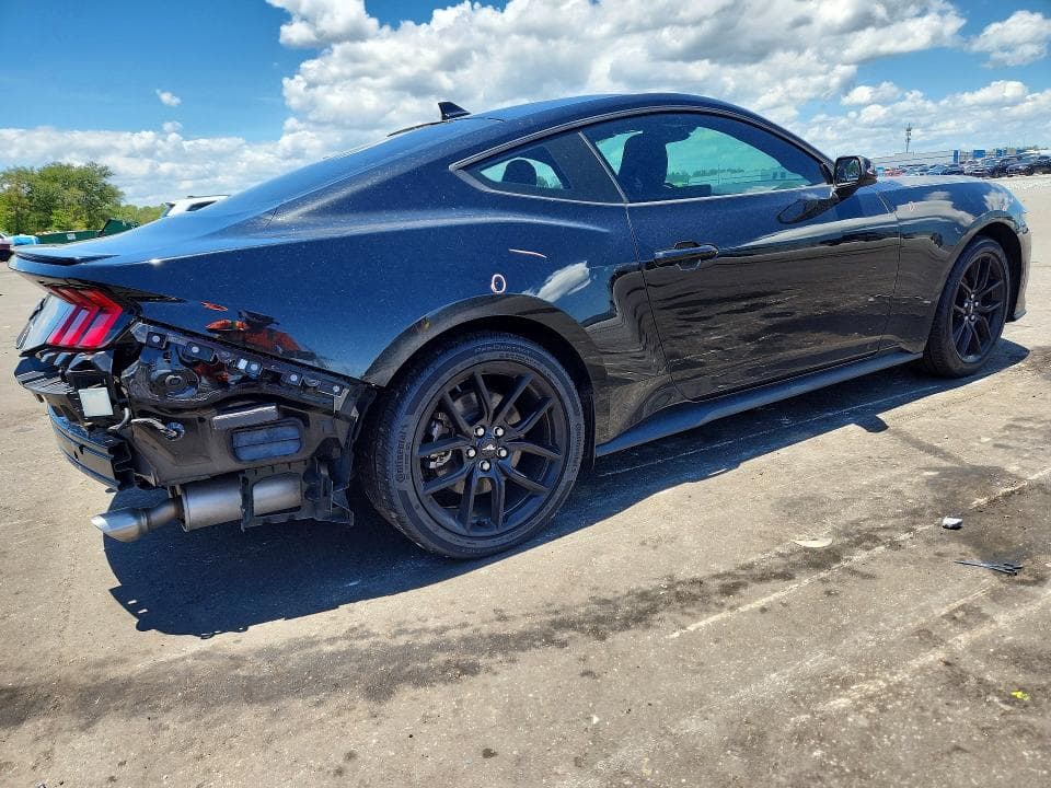 2024 FORD MUSTANG 3
