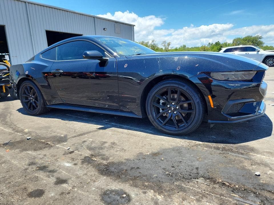 2024 FORD MUSTANG 4