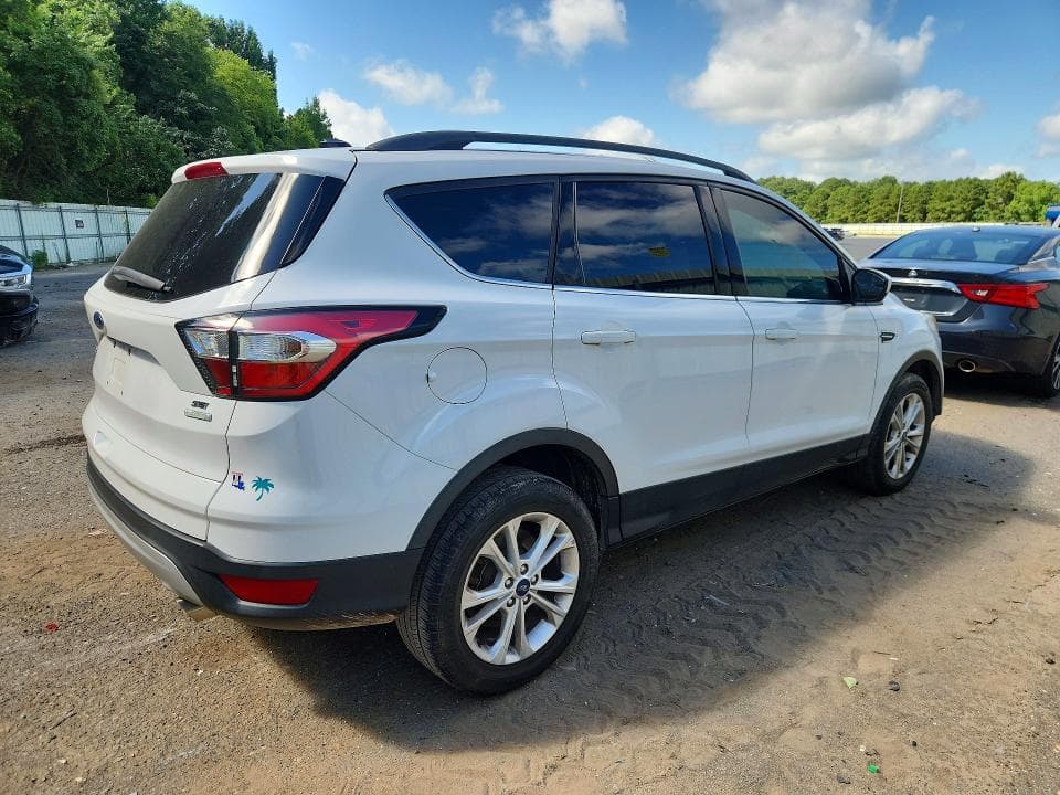 2018 FORD ESCAPE SE 3